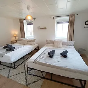 design-apartmentaltstadttoplage2-zimmer.com-bavaria.com/